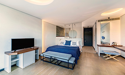 Luxury Oda